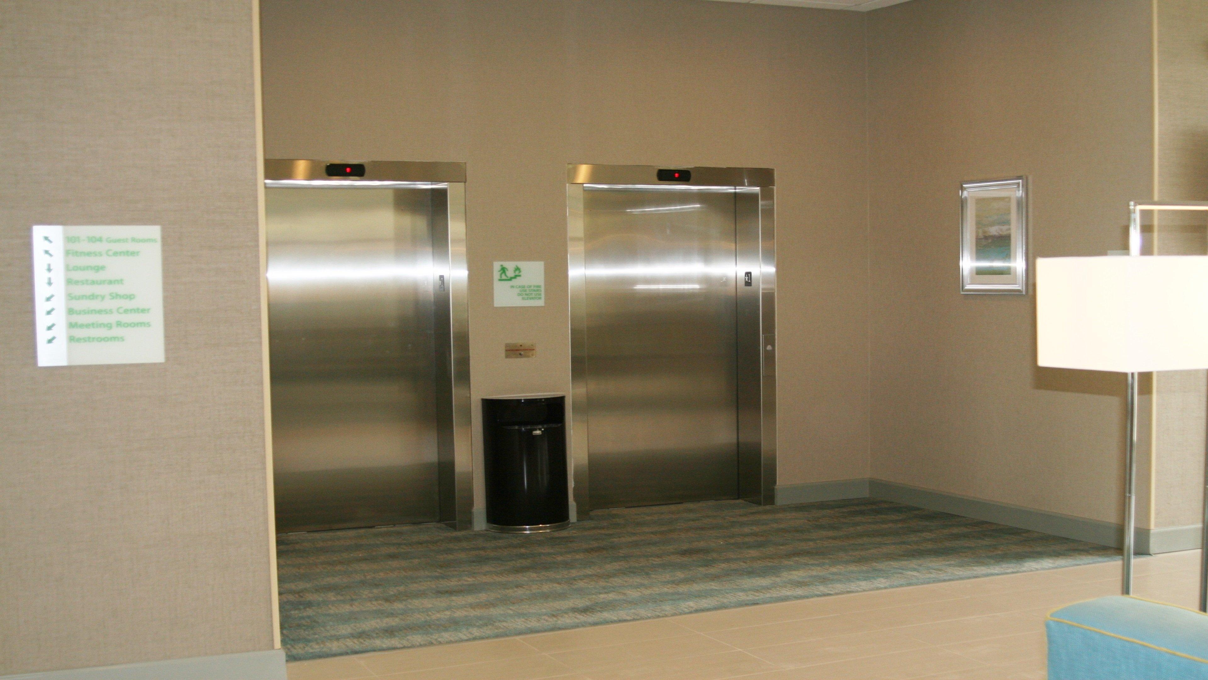 Twin Holiday Inn Guin By Ihg מראה חיצוני תמונה