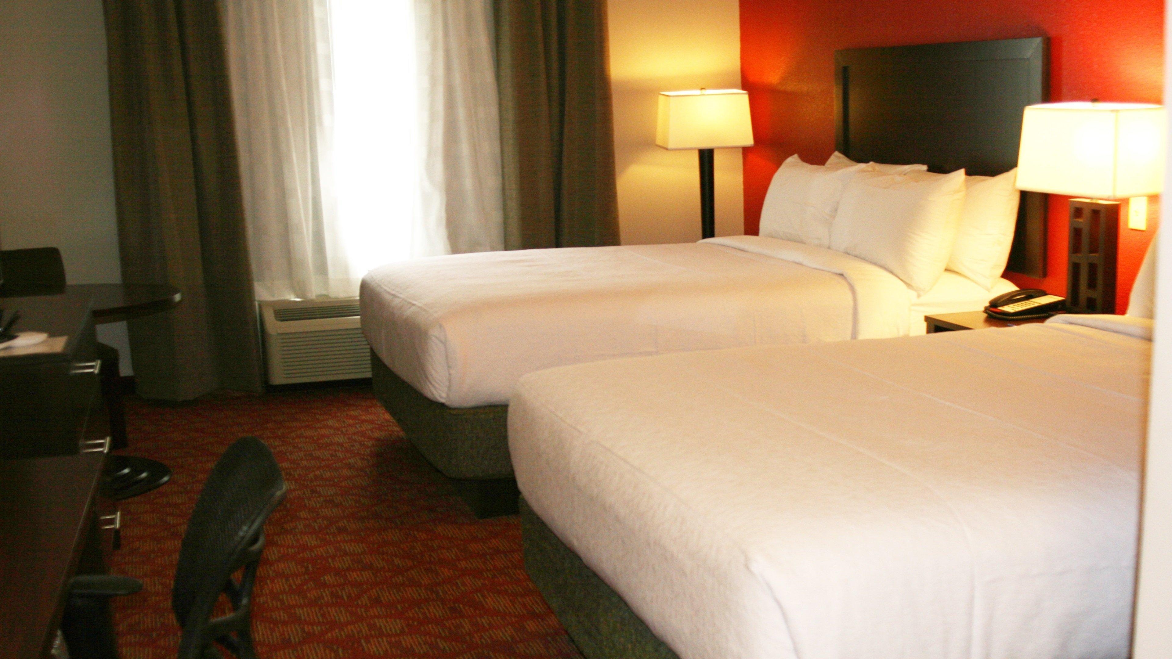 Twin Holiday Inn Guin By Ihg מראה חיצוני תמונה